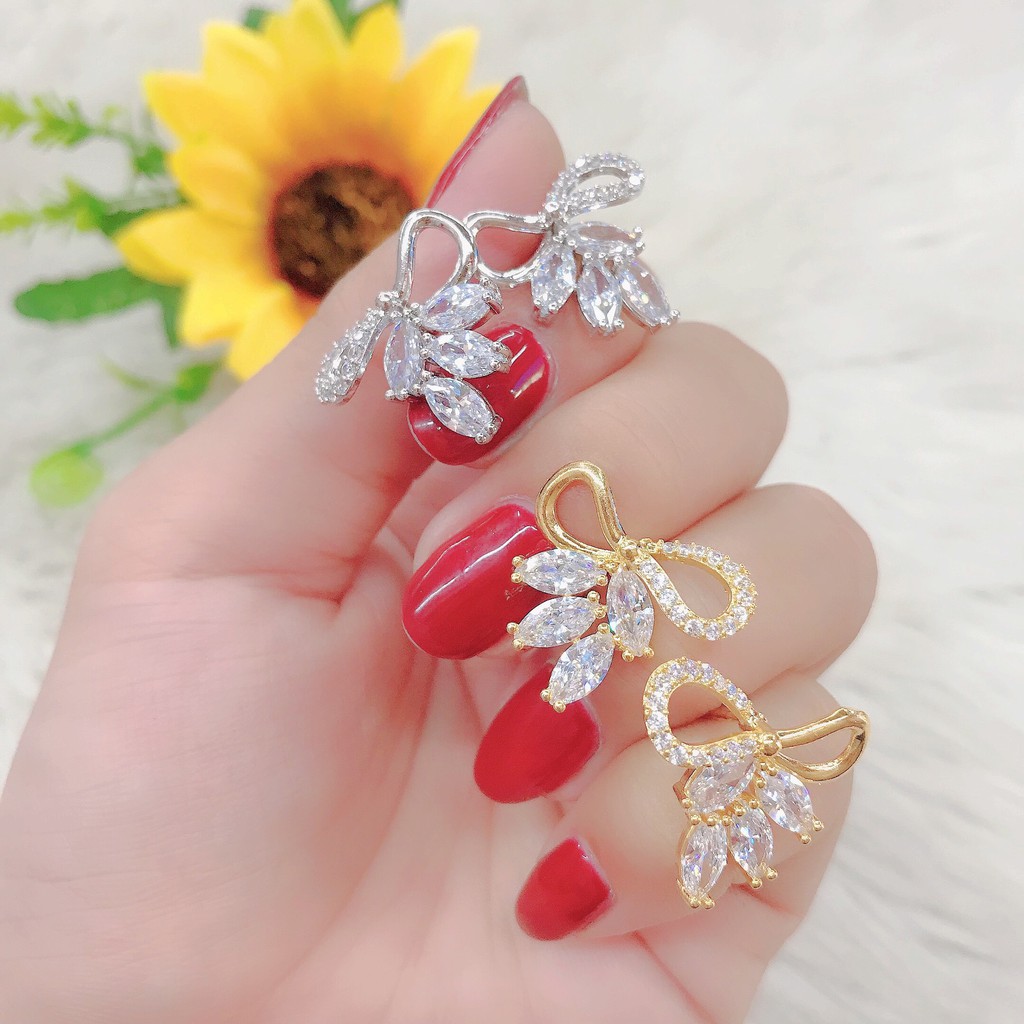 Bông tai nữ đính đá trắng UHA , chuôi cài chắc chắn, kiểu dáng hiện đại, thu hút, sang trọng