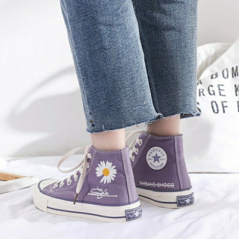 Giày Nữ Convers Cao Cổ Hoa Cúc Tím Mới Hot Trend