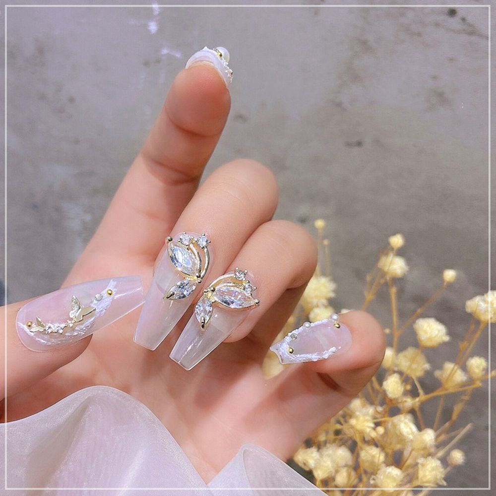 [Hàng mới về] Phụ kiện trang trí móng tay hình bướm 3d từ kim loại sang trọng