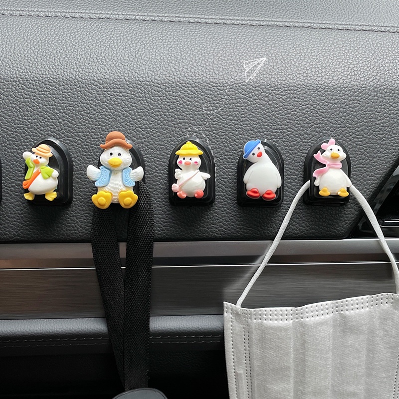 Móc Treo Đồ Mini Dán Xe Hơi Kiểu Hoạt Hình Sáng Tạo Dễ Thương