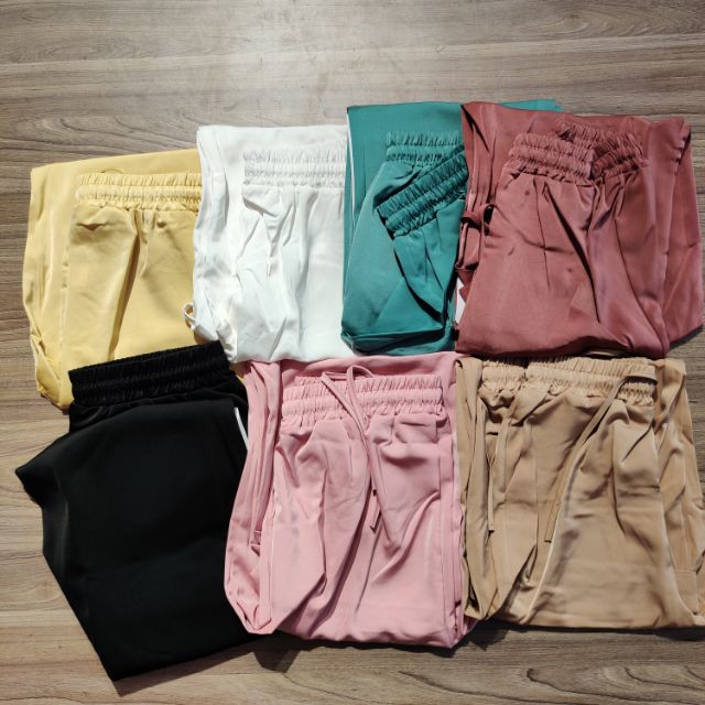 Quần suông lưng thun ống rộng lụa satin cao cấp | BigBuy360 - bigbuy360.vn