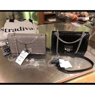 Sale 199K [ Giá Gốc 450K] Túi đeo chéo Stradivarius ( Màu Xanh)