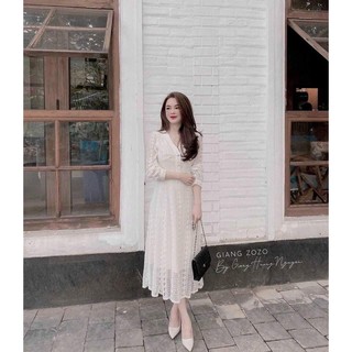 Váy ren trắng cổ V đinh cúc ngọc