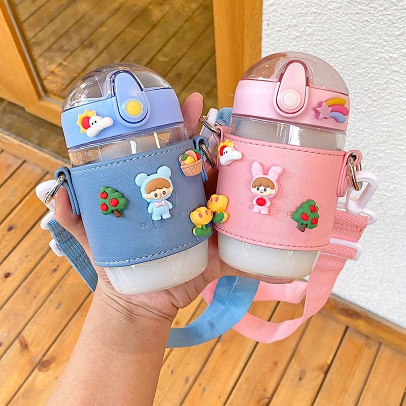Set 4 miếng dán bình nước thiết kế hoạt hình 3D dễ thương