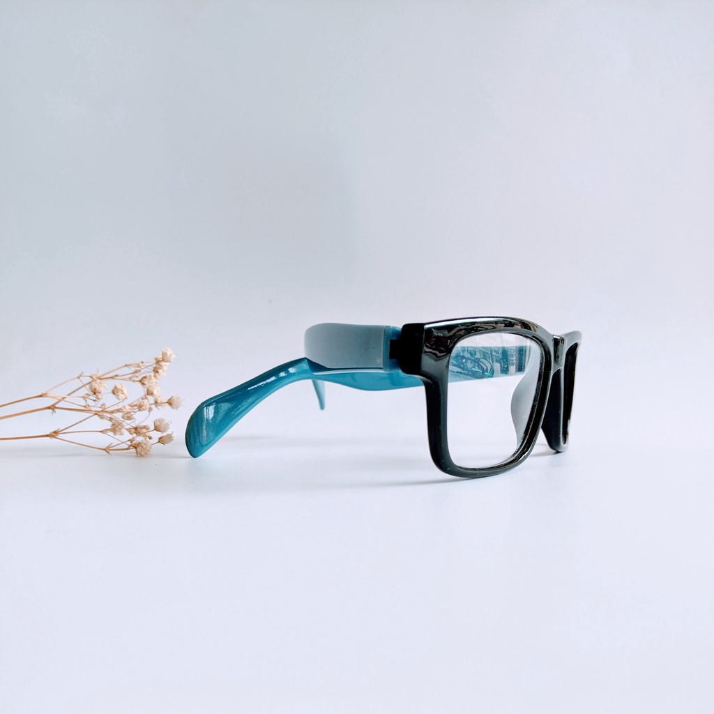 Gọng kính không tròng dáng mắt vuông càng kính to thời trang