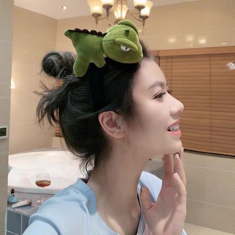Cài tóc, băng đô cài tóc trang điểm make up hình khủng long tốt bụng