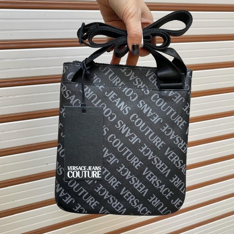 TNS-Túi đeo chéo nam form chữ nhật couture siêu hottrend VSJ sling bag-chất da cao cấp-tone đen chữ trắng cá tính