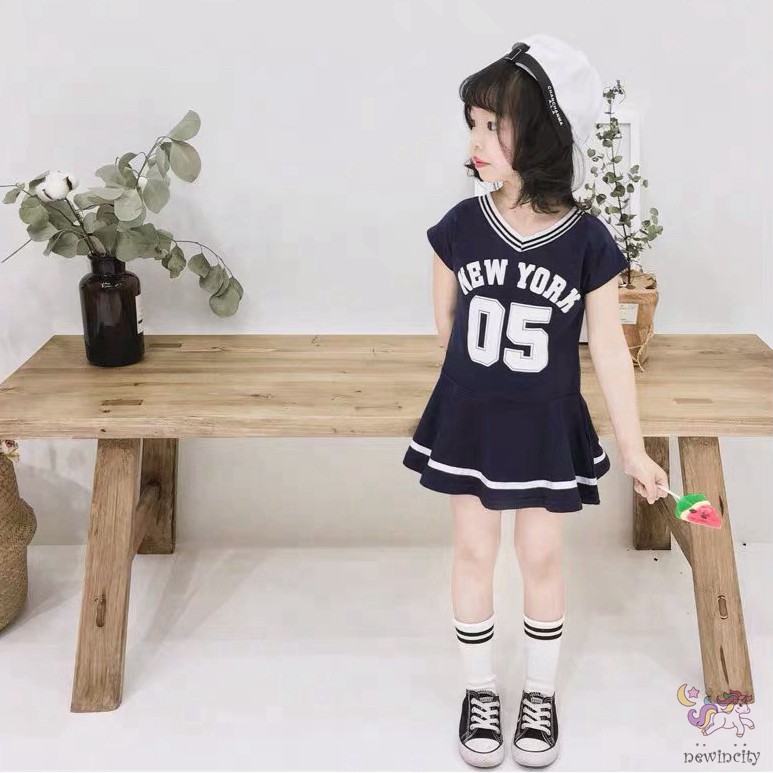 Đầm Thun Tay Ngắn In Chữ Cho Bé Gái
