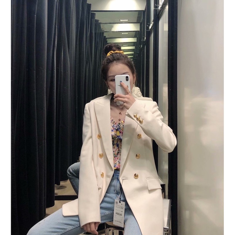 ÁO BLAZER ĐÍNH CÚC DÁNG DÀI