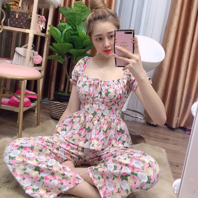BỘ HOA NHÍ . QUẦN ỐNG RỘNG !