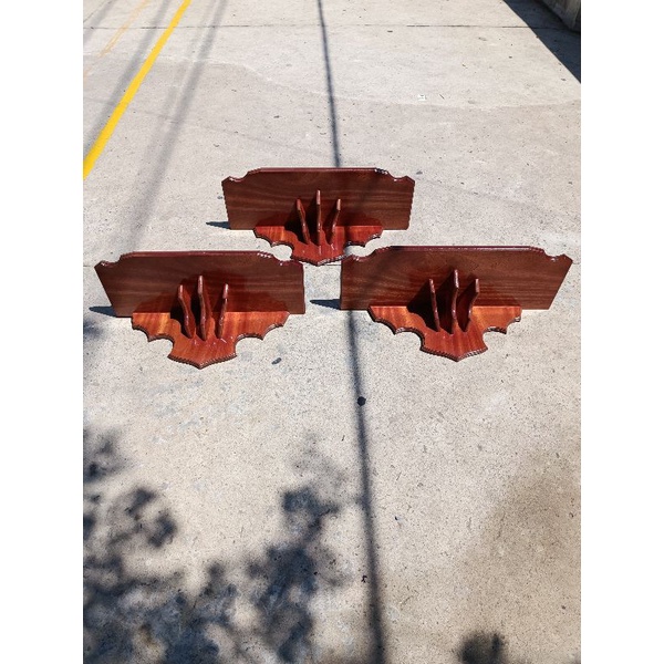 Kệ thờ gỗ MDF size  60x25 kệ thờ công giáo có 2 kiểu liền lưng và 3 chân đỡ màu nâu cánh gián