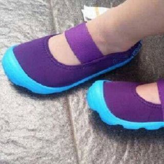 GIÀY SANDAL BÉ GÁI C.ROCS - THANH LÝ