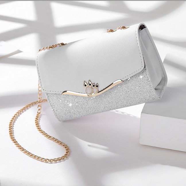 Túi Đeo Chéo Nữ Da Mềm Dễ Thương Khóa Cú Đôi T34 T32 Màu Trắng