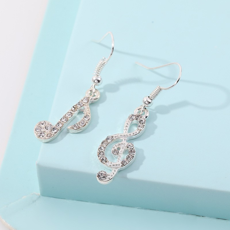 Hoa tai hình nốt nhạc đính đá