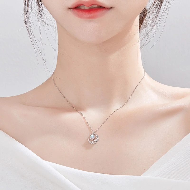 Vòng cổ kim loại mặt hình mặt trăng ngôi sao đính đá zircon đơn giản sáng tạo thời trang cho nữ
