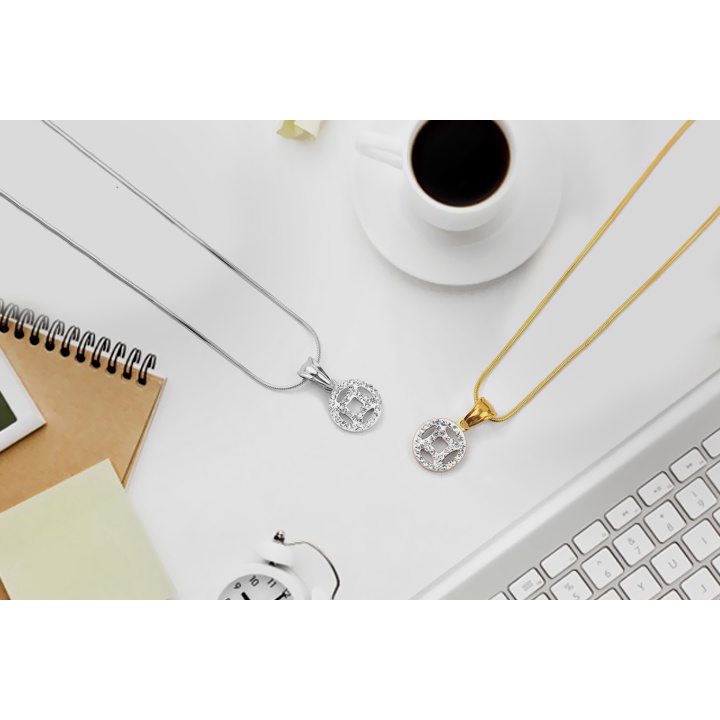 Sỉ dây chuyền titan có mặt hình tròn đính đá, đem lại may mắn cho người đeo