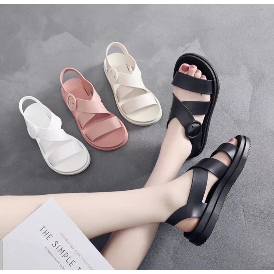 Giày sandal nhựa thoải mái đi mưa