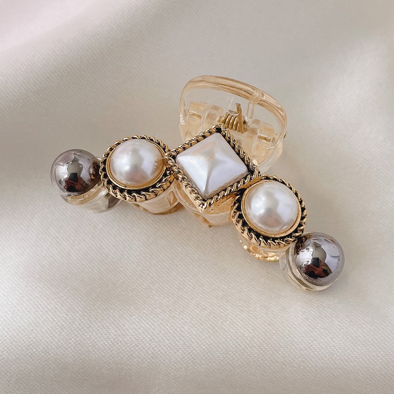 Kẹp tóc đính ngọc trai dễ thương cho nữ