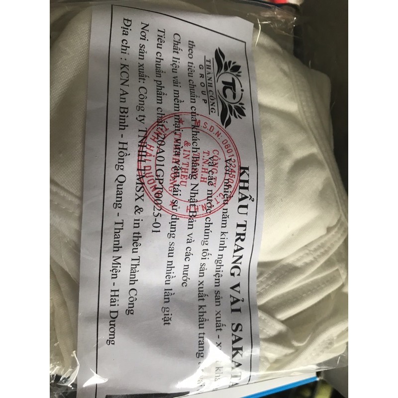 40 pcs khẩu trang