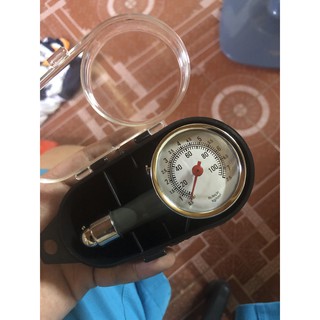 Đồng hồ đo áp suất lốp xe