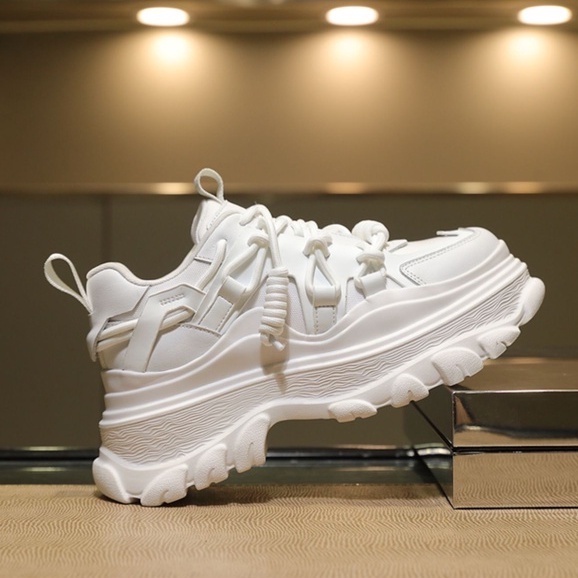 🎀COOL A Giày Sneaker Da Đế Dày Đa Năng Phong Cách Châu Âu Hàng Châu Âu da đế dày bánh xốp giày nhỏ màu trắng tăng chiều cao và hiện giày bố mỏng thường nữ đế trong triều