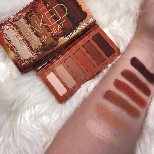 Bảng Phấn Mắt Urban Decay Naked Petite Heat 6 Ô x 1,3g