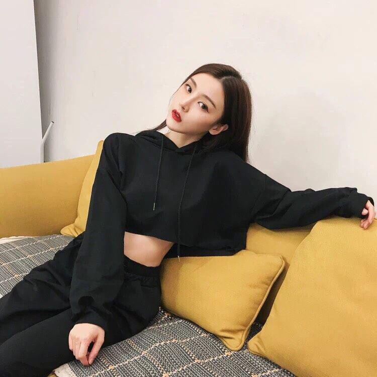 166B1 Set bộ thể thao áo croptop tay phồng và quần nỉ jogger siêu cá tính sporty girl