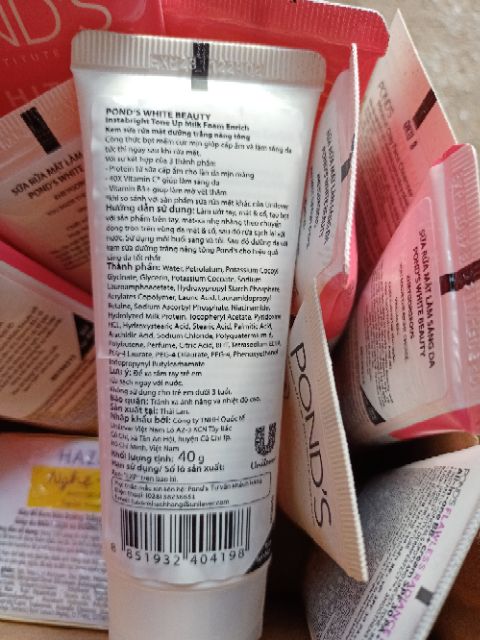 Kem sữa rửa mặt dưỡng trắng nâng tone da Ponds White Beauty 40g