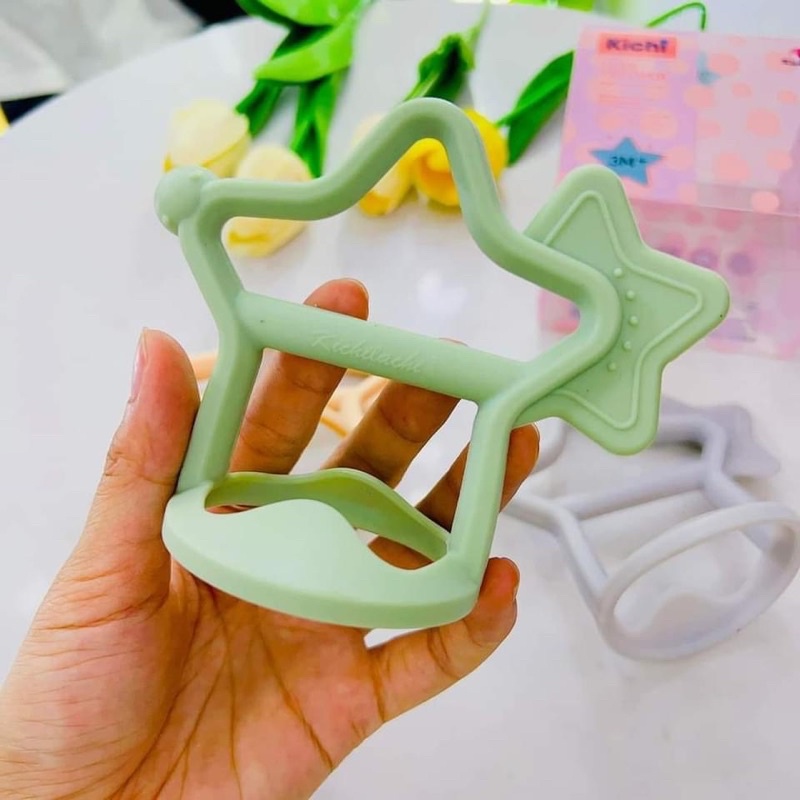 Gặm Nướu Cho Bé Kichilachi Hình Ngôi Sao, Chất Liệu Silicon An Toàn Cho Bé
