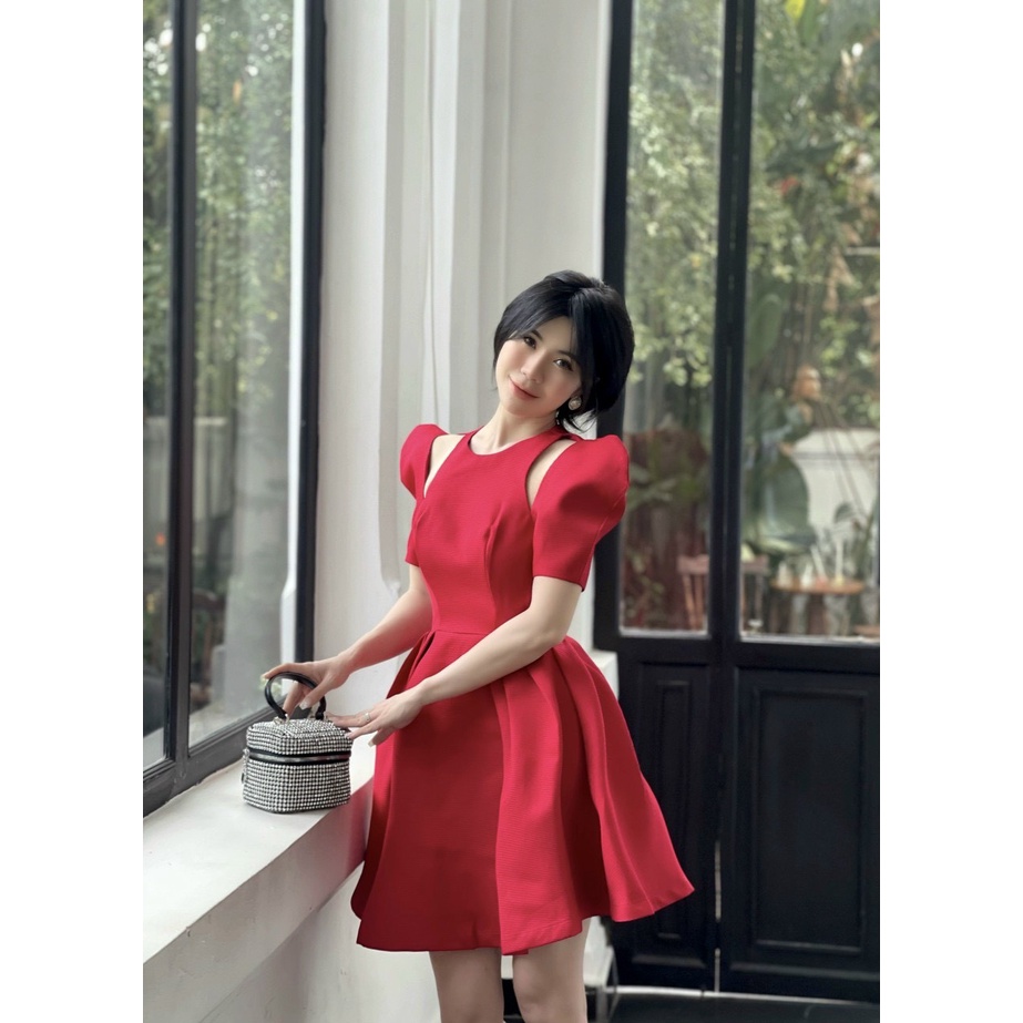 Đầm xòe tay phồng cách điệu
