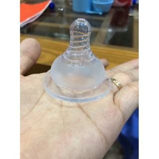 Núm ti thay thế các loại bình sữa