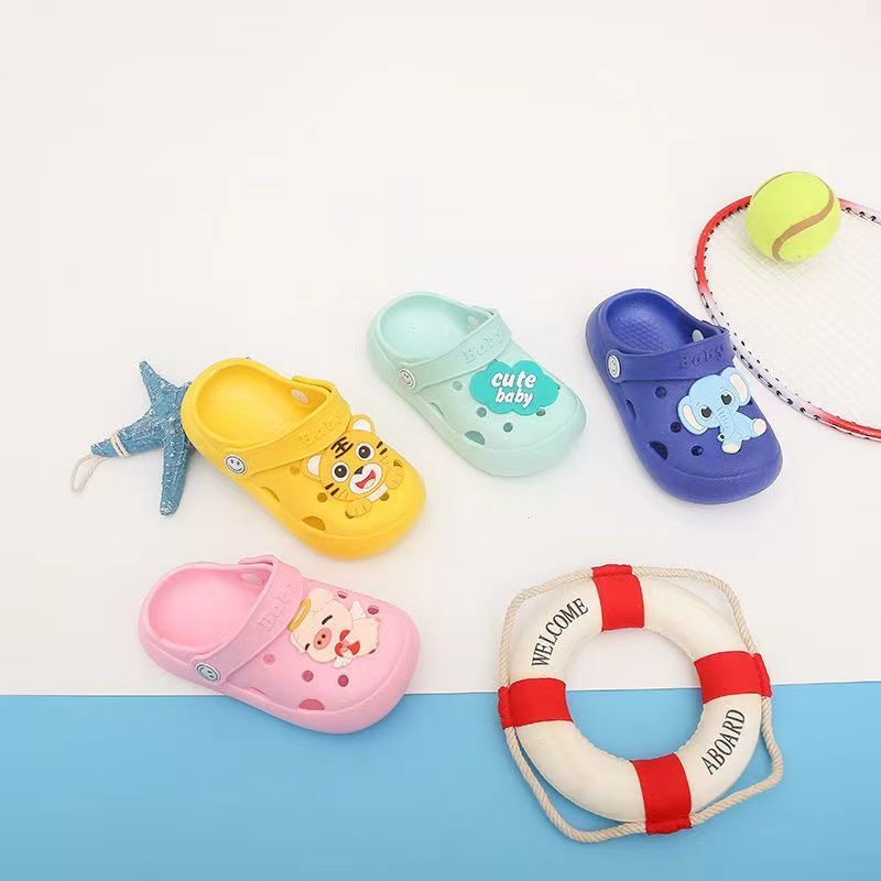 Dép Sandal Đế Mềm Chống Trượt Khử Mùi In Họa Tiết Hoạt Hình Cho Bé