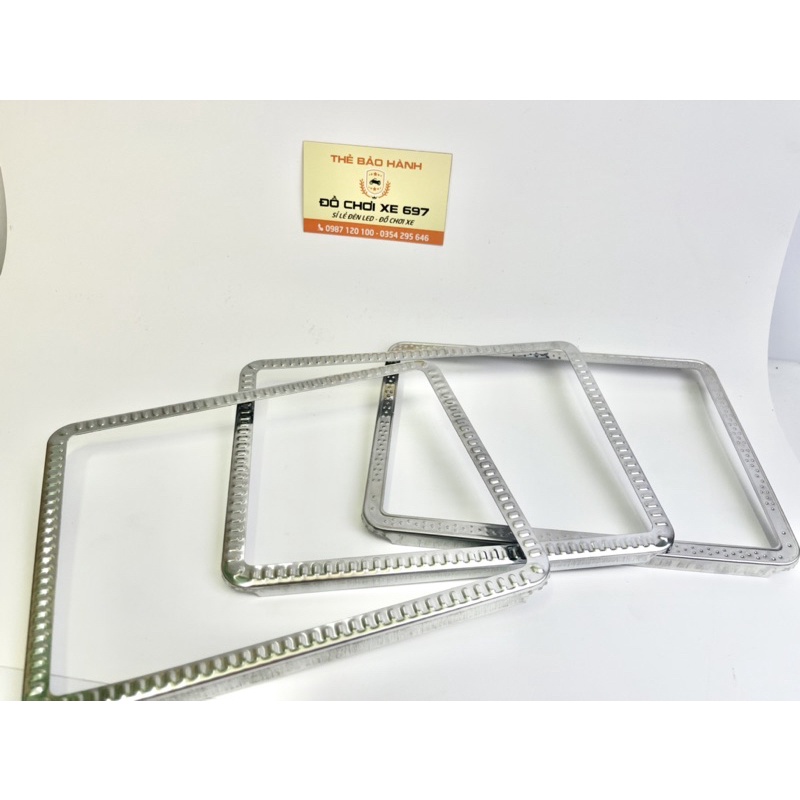 Khung biển số inox chống han rỉ, sử dụng dễ dàng