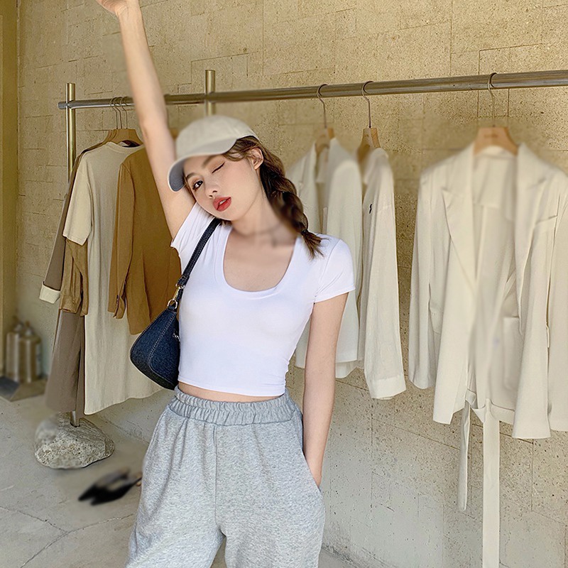 Áo Thun Croptop Tay Ngắn Kiểu Dáng Trẻ Trung Năng Động Cho Nữ