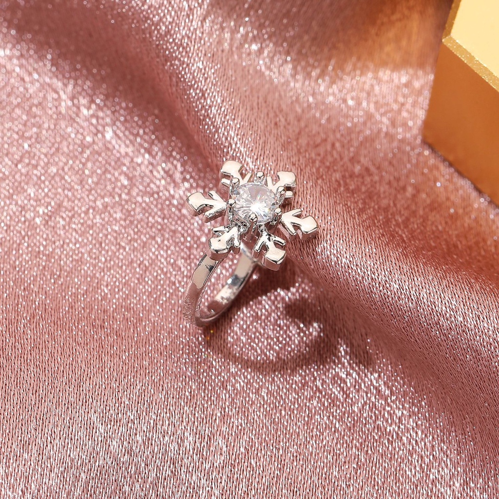 Khuyên Kẹp Vành Tai Nữ Hình Bông Tuyết Thời Trang