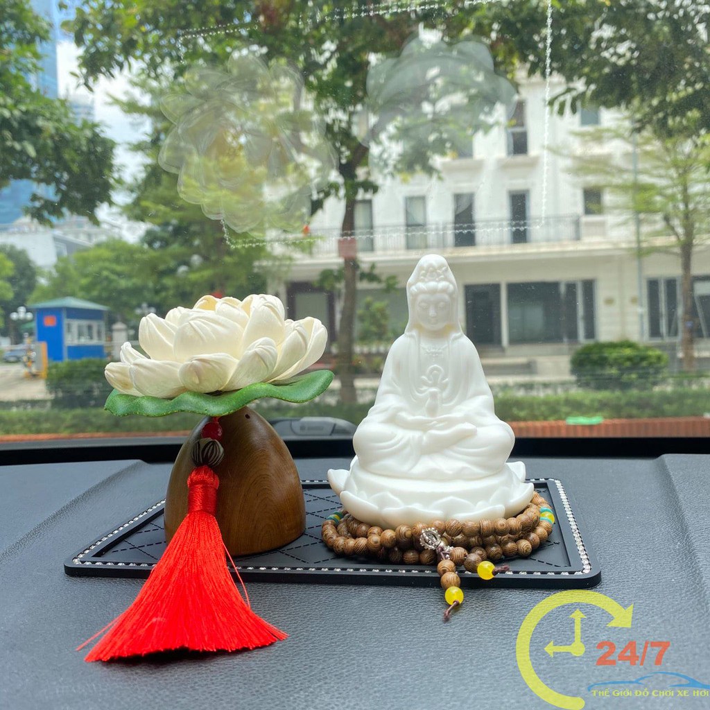 𝓣𝓾̛𝓸̛̣𝓷𝓰 𝓟𝓱𝓪̣̂𝓽 𝓠𝓾𝓪𝓷 𝓐̂𝓶 𝓢𝓾̛́ tượng trưng cho sự nhẫn nhịn, lòng từ bi, tình yêu thương trải khắp nhân gian