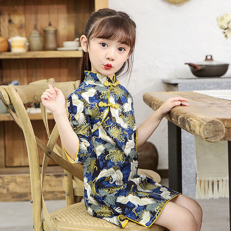 Váy sườn xám tay lửng đậm chất tiểu thư cho bé gái