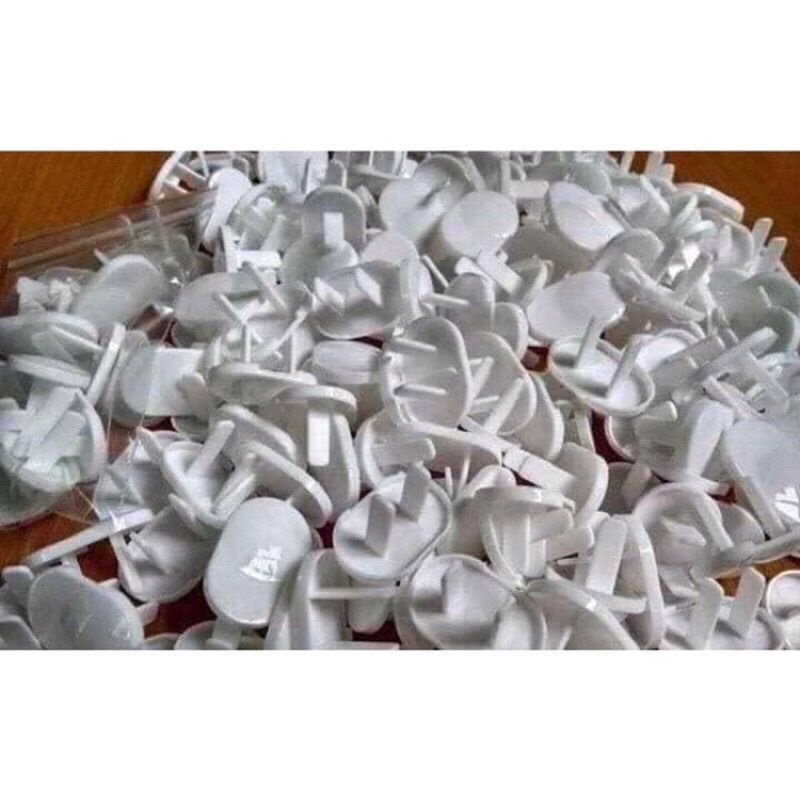 Nút bịt ổ điện nhỏ gọn,tiện dụng,an toàn cho né và gia đình
