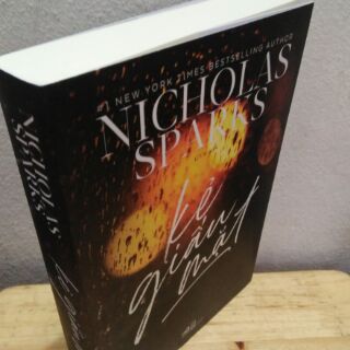 Sách - Kẻ giấu mặt - Nicholas Sparks