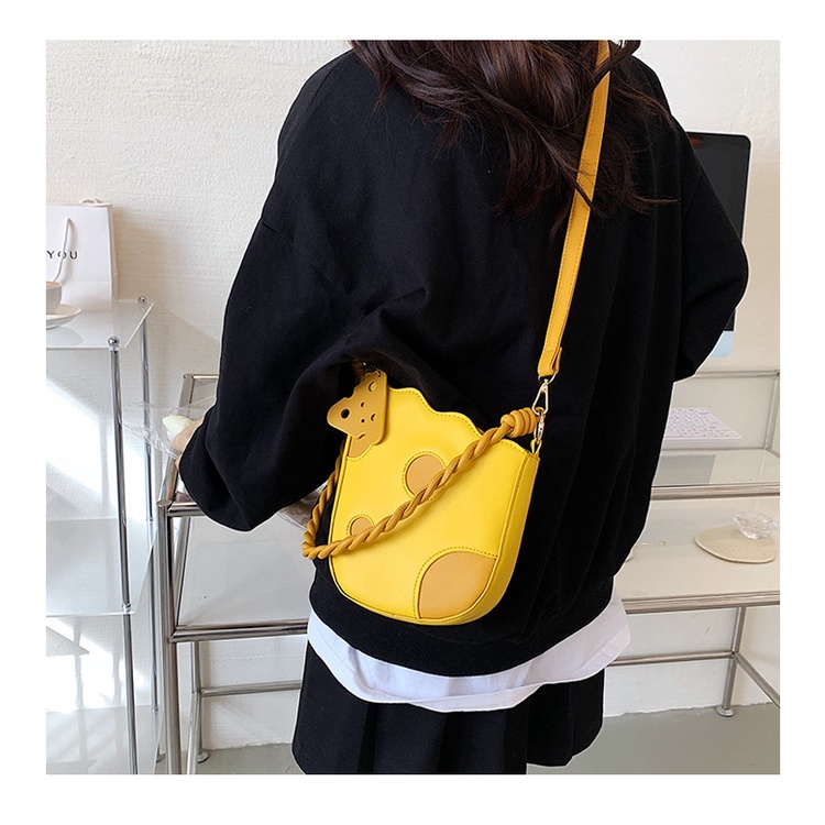 Túi Đeo JASMIN NOIR Vai Da PU Phối Tua Rua Thời Trang Cho Nữ