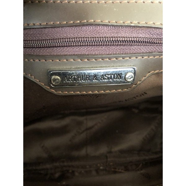 Túi đeo chéo nam màu đen