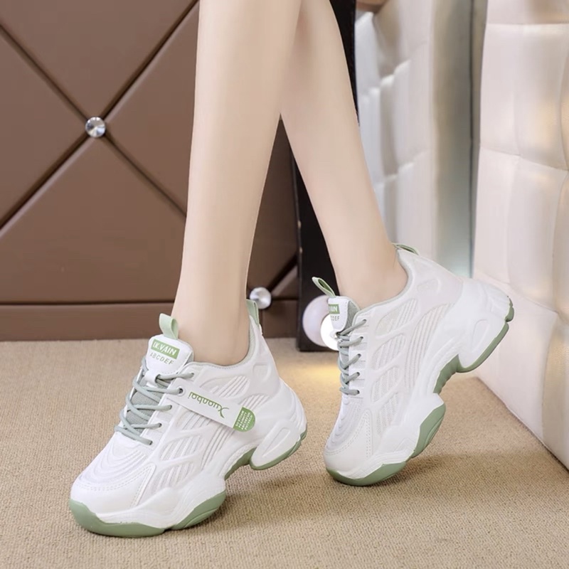 Giày Thể Thao Sneaker Nữ Thông Hơi Viền Xanh Siêu Đẹp