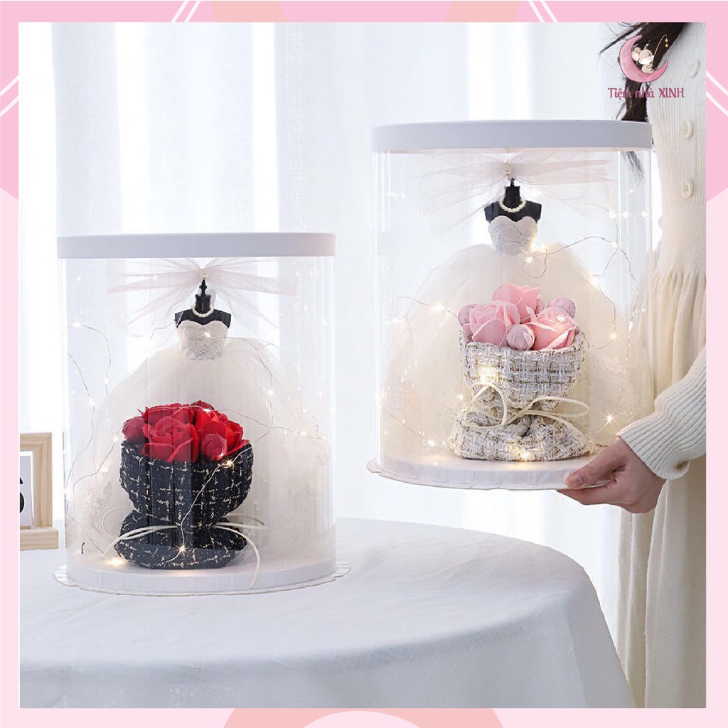 Hộp quà váy cưới mini tròn kèm hoa - hàng order