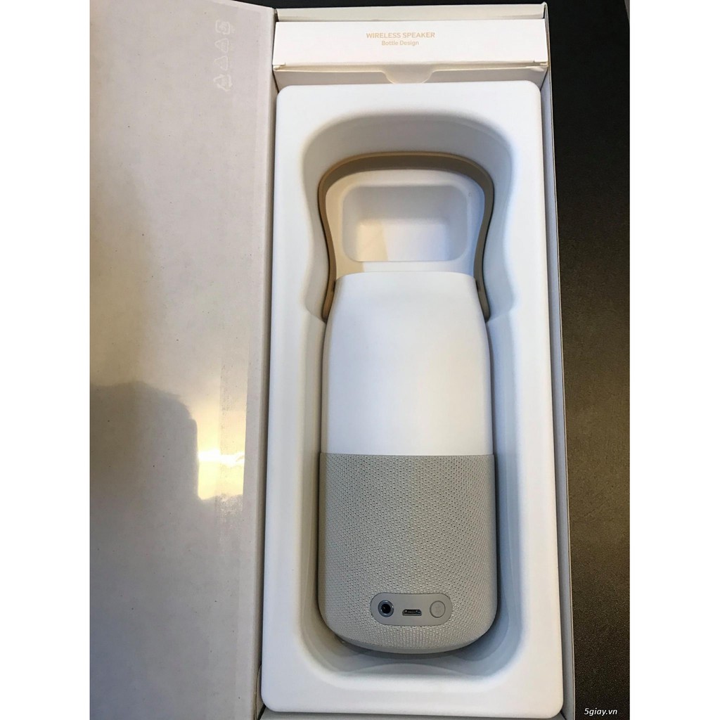  Loa Bluetooth Samsung Bottle Design đổi màu theo nhịp nhạc - Hàng chính hãng [ Fullbox ]