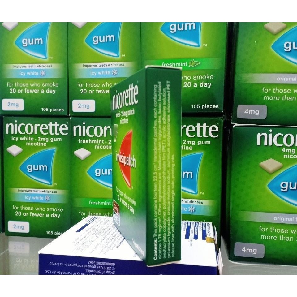 Miếng dán cai thuốc lá Nicorette invisiPatch 25mg Step 1 hộp 14 miếng (Date 2023)