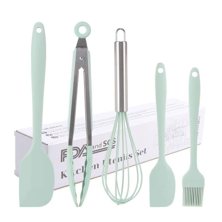 Dụng cụ làm bánh Silicon 3 màu siêu đẹp - Jumping Beans