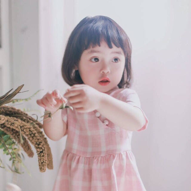 Váy bé gái com bo và yếm