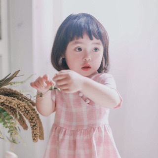 Váy bé gái com bo và yếm