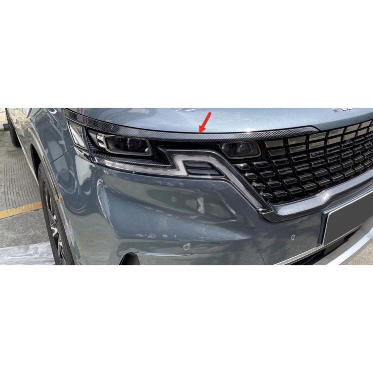 Bộ ốp viền đèn pha + viền ca lăng, calang carbon xe KIA Carnival 2021- 2022 nhựa ABS vân Cacbon cao cấp