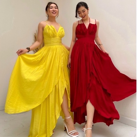 ĐẦM MAXI HỞ LƯNG HAI DÂY DÁNG XOÈ BÔNG HOA C2085